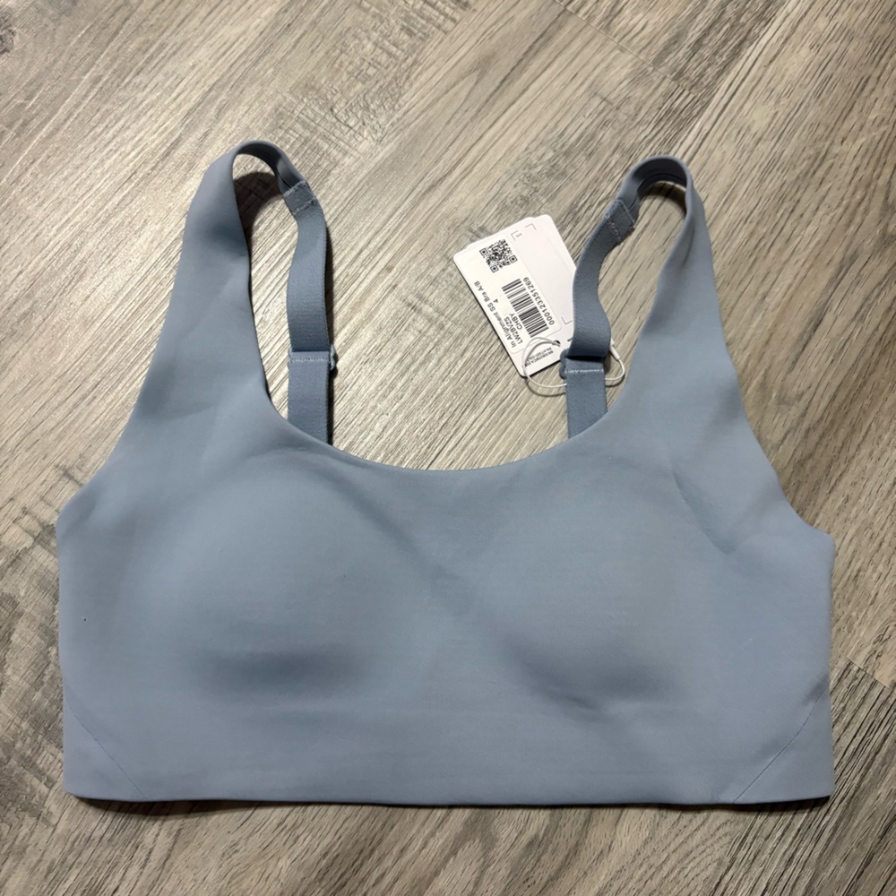 brand new lululemon sports bra!